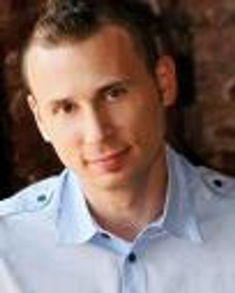 Steven Spanopoulos Headshot