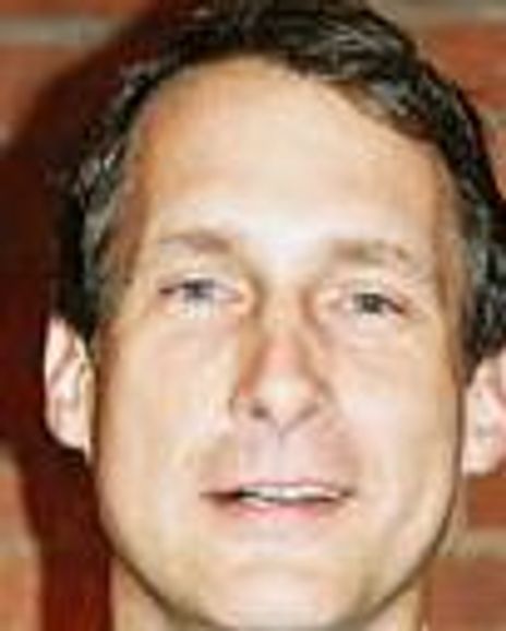 Gregg Edelman Headshot