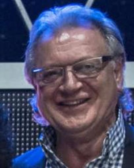 Derek Nicol Headshot