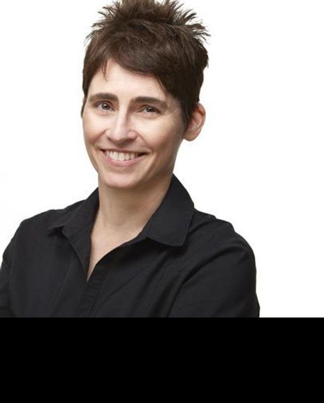 Suzanne Willett Headshot