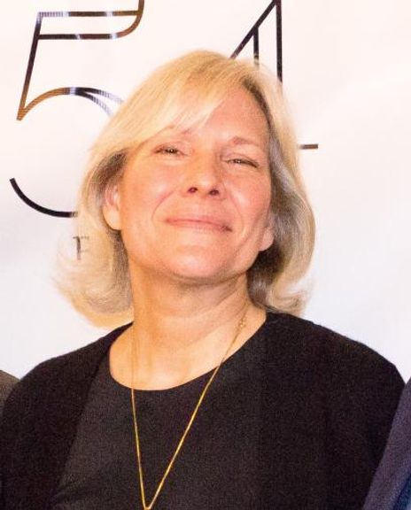 Michele Oliver Headshot