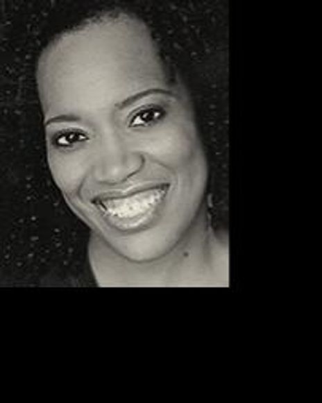 Shona Tucker Headshot