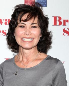 Shelly Bruce Headshot