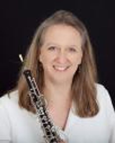 Sarah Davol Headshot