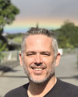 Stephen Glavin Headshot