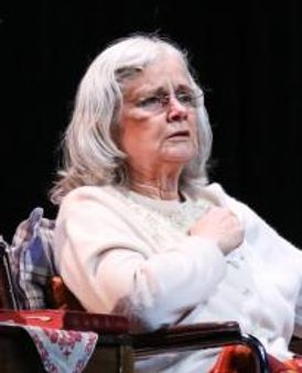 Rebecca Guy Headshot