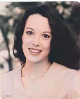 Patricia Mattick Headshot