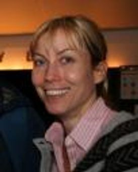 Nina Hellman Headshot