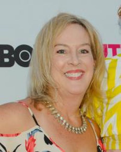 Melanie Hutsell Headshot