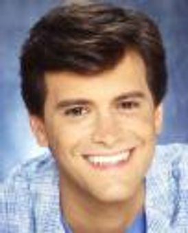 Mark Robert Gordon Headshot