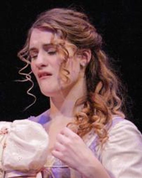 Maggie Williams Headshot