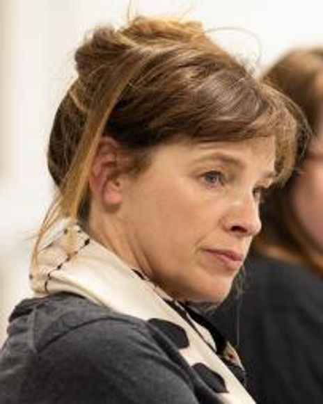 Lucinda Coxon Headshot