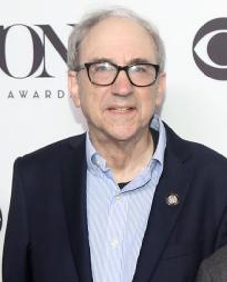 Lowell Ganz Headshot