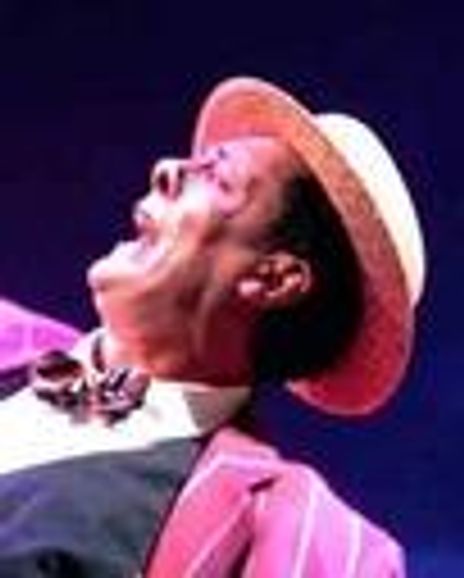 Louis Lovett Headshot