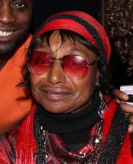 Loretta Abbott Headshot