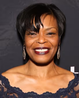 Lisa Renee Pitts Headshot