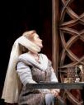 Lisa Harrow Headshot