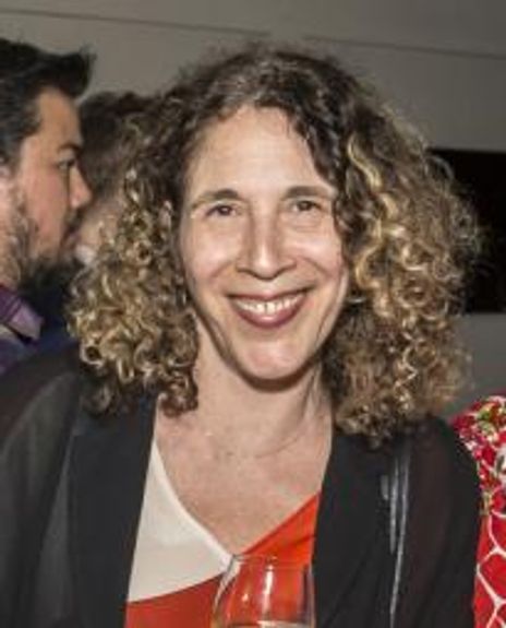 Linda Brumbach Headshot