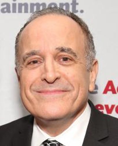 Adam Heller Headshot