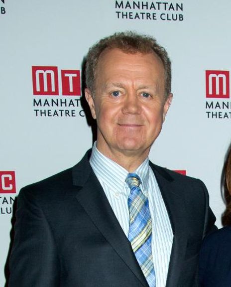 Lee MacDougall Headshot