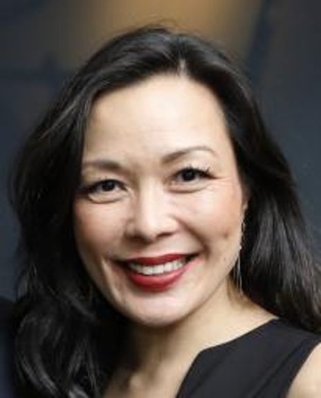 Laura Kai Chen Headshot