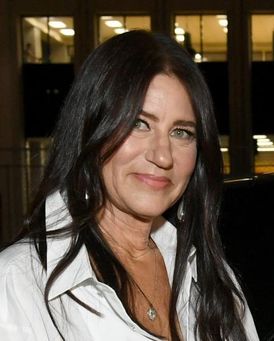 Katherine Ross Headshot