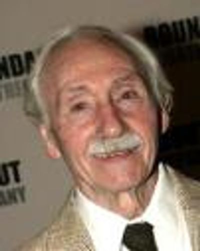 Denis Holmes Headshot