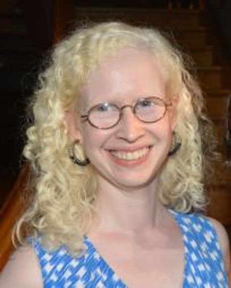 Kate Farrington Headshot