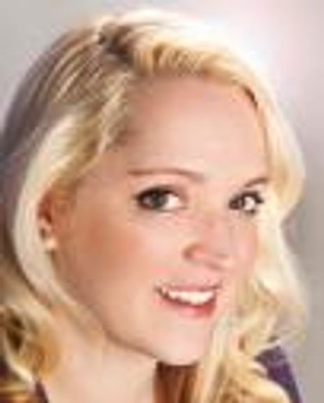 Julia Noulin-Merat Headshot