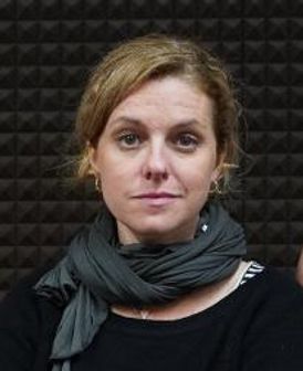 Julia Haubner Headshot