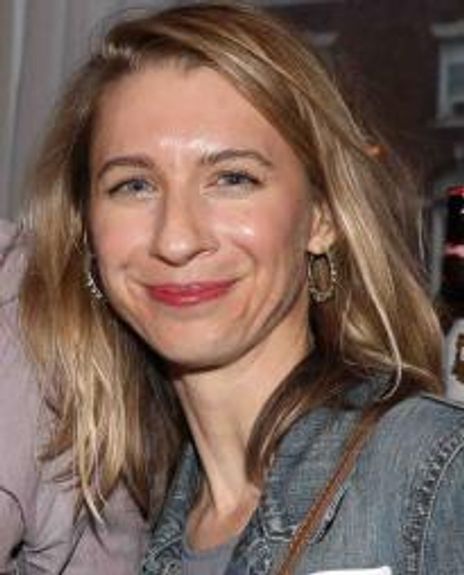 Julia Coffey Headshot