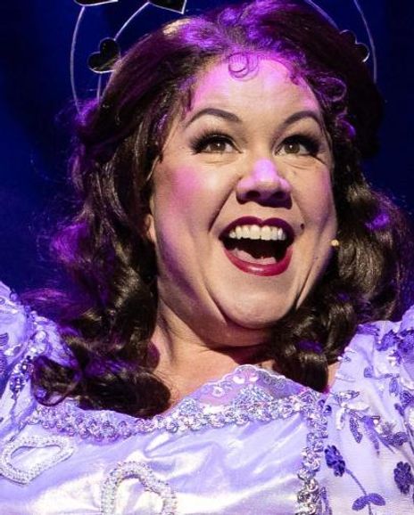 Jennie Dale Headshot