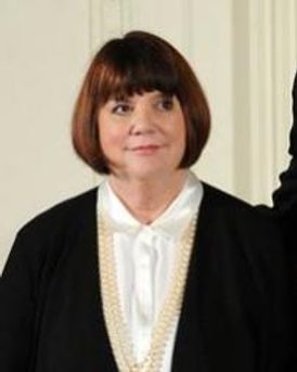 Linda Ronstadt Headshot