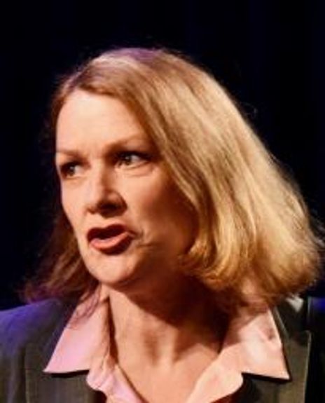 Jennifer Mendenhall Headshot