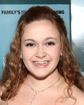 Jacey Powers Headshot