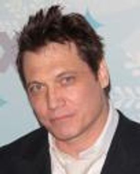 Holt McCallany Headshot
