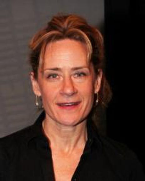 Helen Coxe Headshot