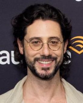 Hale Appleman Headshot