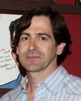 Greg Naughton Headshot