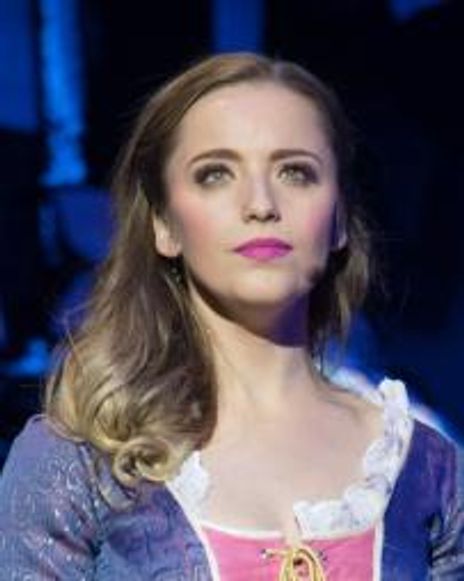 Grace Chapman Headshot