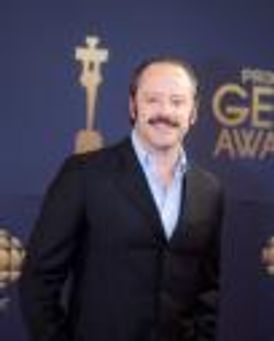 Gil Bellows Headshot