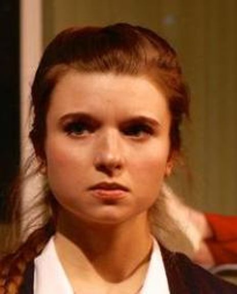 Natalie Oliver Headshot