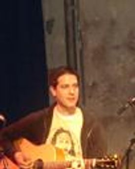 Evan Robertson Headshot