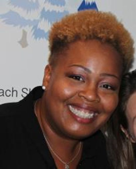 Erica Bradshaw Headshot