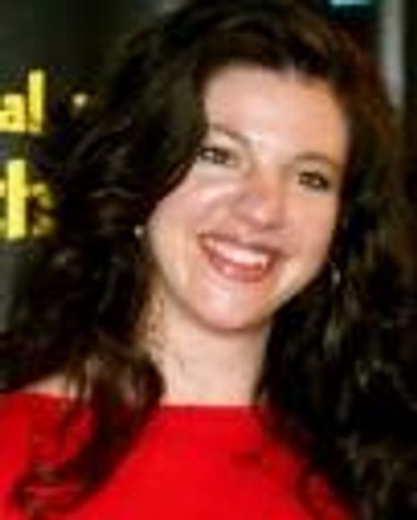 Emily DeCola Headshot