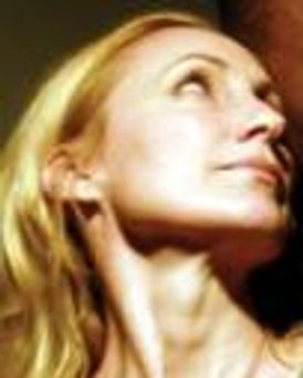 Elyse Knight Headshot