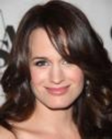 Elizabeth Reaser Headshot