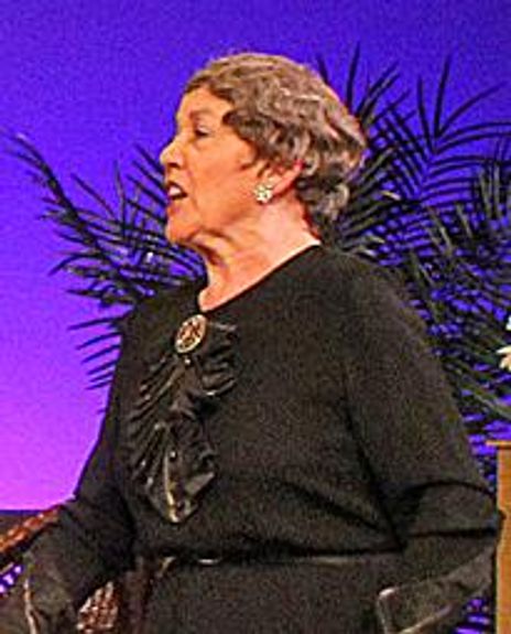 Elizabeth Bove Headshot