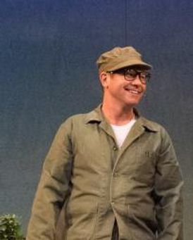 Shannon Stoeke Headshot