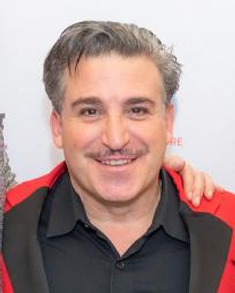 Carlos Lopez Headshot